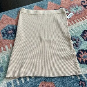 Old Navy Tan Ribbed Fitted Skirt- NWOT